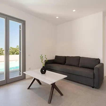 Etherial Pool Apartment Aliki (Paros)